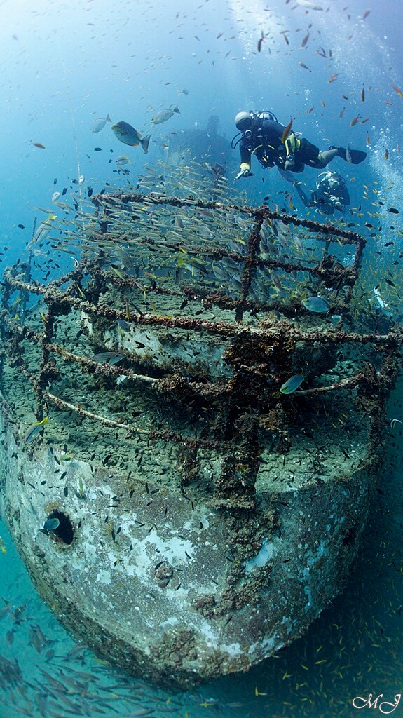 new wreck in phiphi