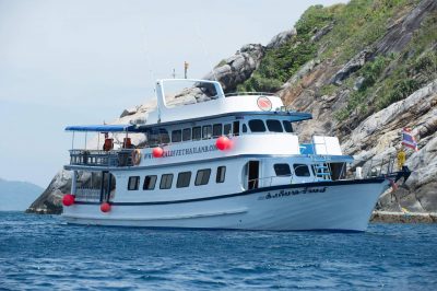 diving boat in phuket, good for Discover Scuba Diving